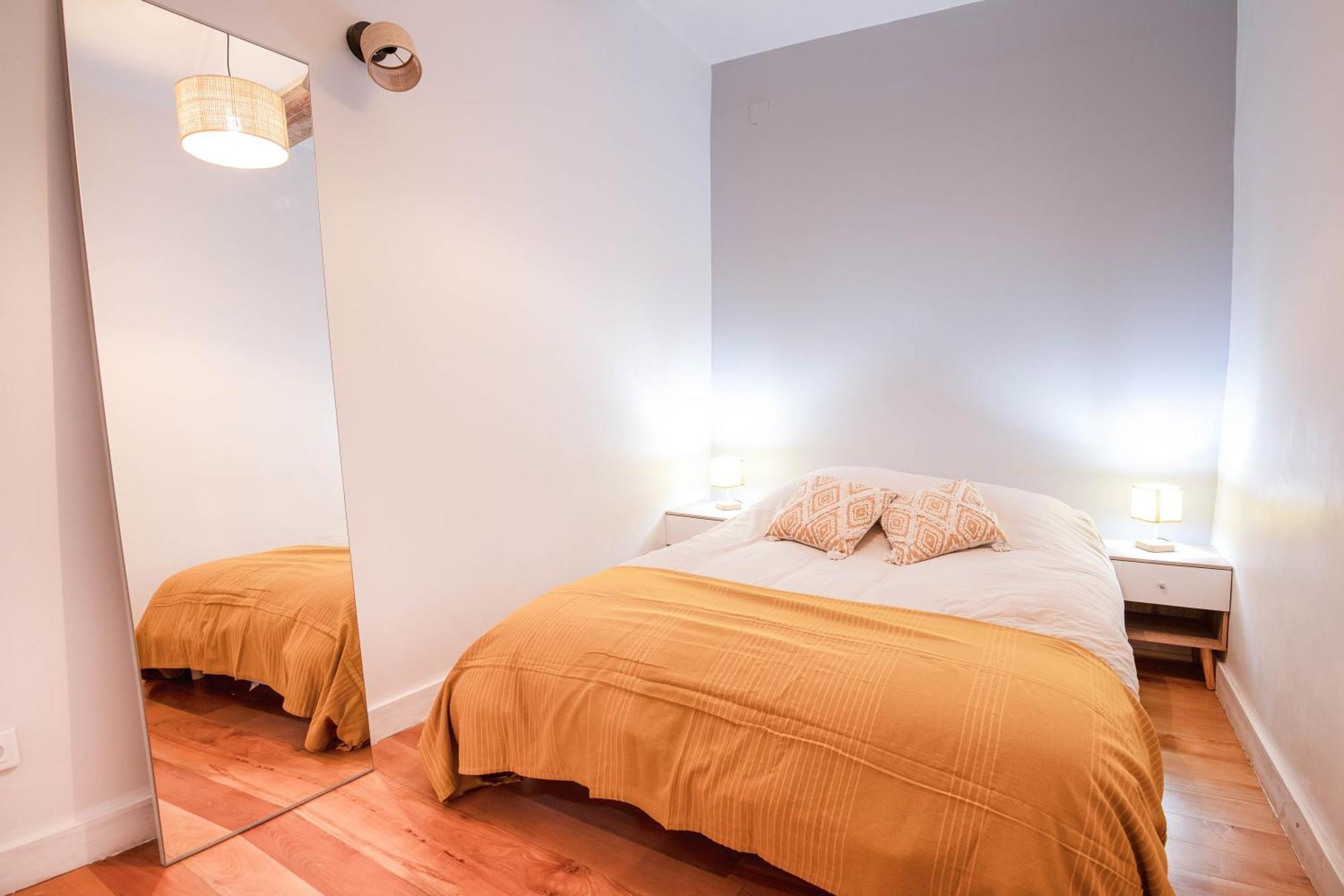 Workshop Apartment *