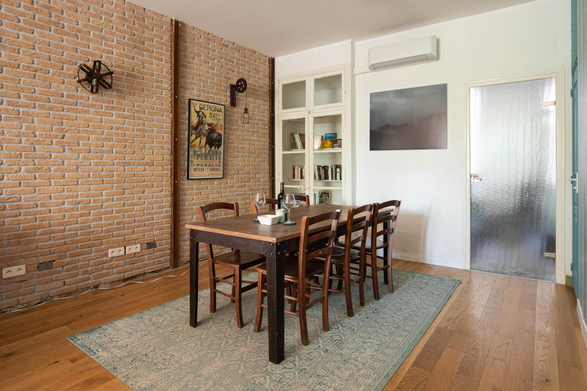Workshop Apartment